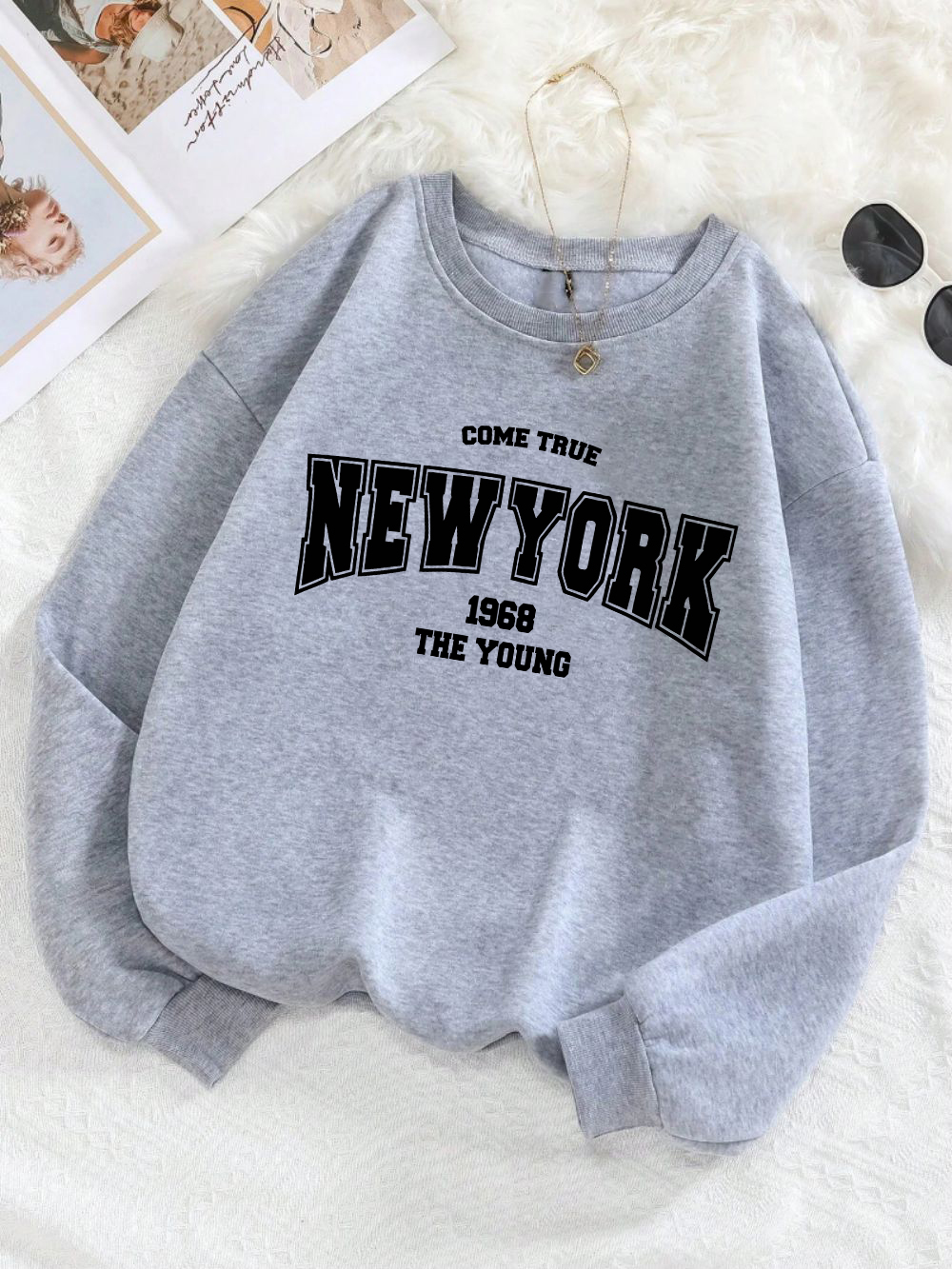 New York 1968 Women Sweatshirt - огляд і ціна Winter Clothing New York